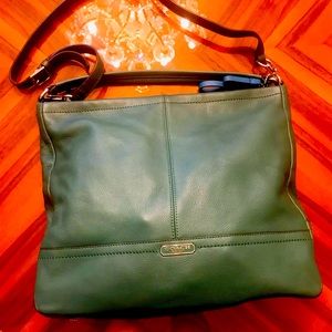 Coach tote and shoulder bag large in size. Only carried once. Very cute.